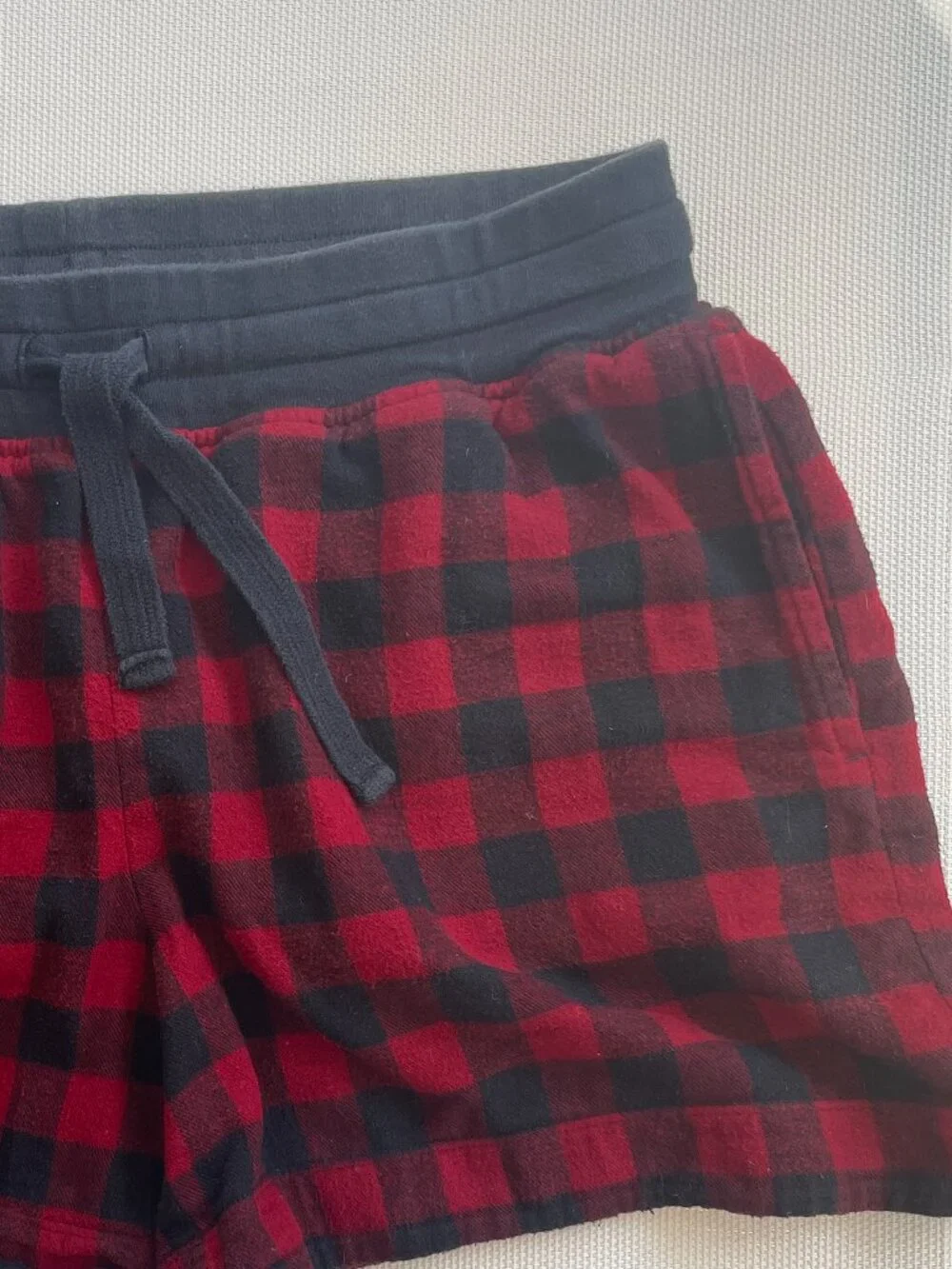 LLBEAN Buffalo Plaid Flannel Pajama Sleep Shorts, Med.